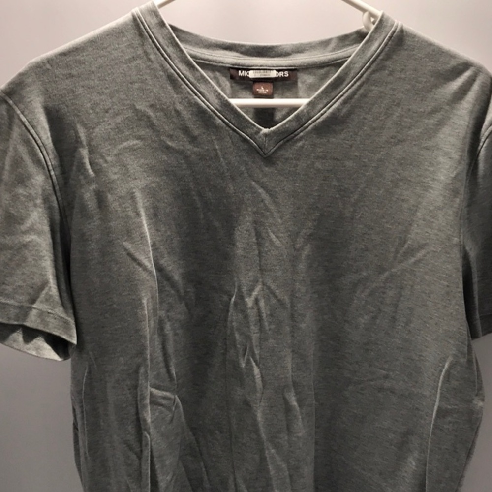 Michael kors shirt sleeve shirt.gently used.